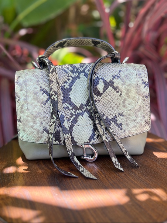Rebecca Minkoff Handbags - Rebecca Minkoff Stella Convertible Backpack